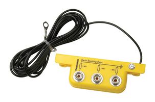 DESCO EUROPE / VERMASON 231345 Earth Bonding Point Bar, 3 x 10mm Studs, 1Mohm Resistor, 3m Ring Terminal Lead